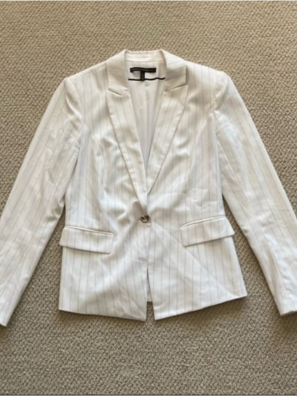 White House Black Market White Pinstriped Blazer Size 6 Suit Coat Soft EUC